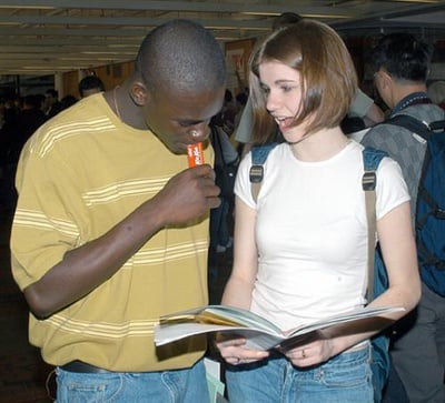 Cover image for Pre-Frosh Get Taste of Harvard 