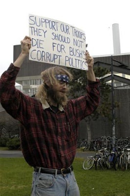 Cover image for Rally Challenges Post-9/11 Policies