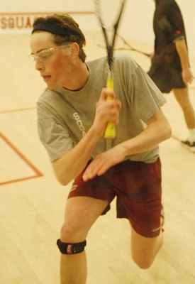 Cover image for Trinity Ekes Out Title Over M. Squash in Thriller