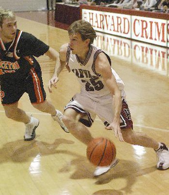 Cover image for Sloppy Offensive Play Dooms M. Basketball Against Penn
