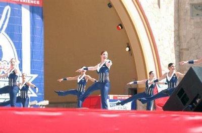 Cover image for The Competition