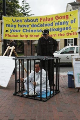 Cover image for SPEAKING OUT