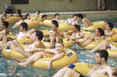 Cover image for Baaaa-DUM! 'Jaws' Makes MAC Splash