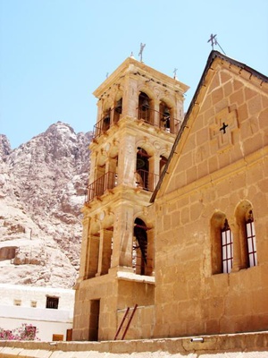 Cover image for OVER THE HILL