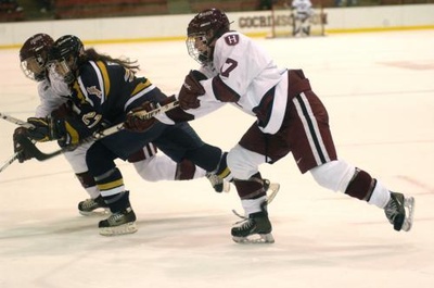 Cover image for Martin, Women's Hockey's Defense Blank Bobcats