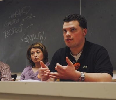 Cover image for Latino Workers Allege Racism