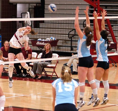 Cover image for W. Volleyball Ends Campaign With Split