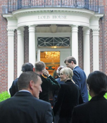 Cover image for Rowling’s 2008 Commencement Address To Be Published as Illustrated Book