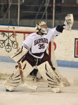 Cover image for NOTEBOOK: Vaillancourt Sparks Offense in Beanpot Opener