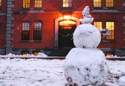 Cover image for Holiday Concerts, Shopping, and Activities to Keep You Feeling Festive