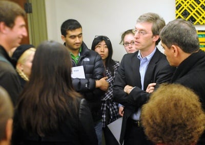 Cover image for Levitt Discusses Unlikely Route to Economics