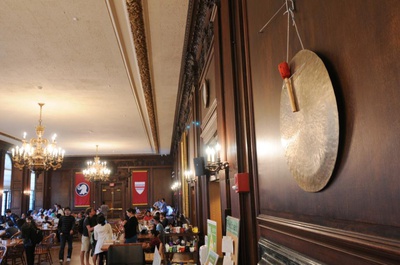 Cover image for Today in Photos (04/15/2010)