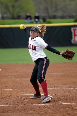Cover image for Harvard Sweeps Archrival Bulldogs
