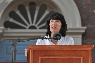 Cover image for CNN Anchor Christiane Amanpour To Give 2025 HKS Graduation Address