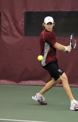 Cover image for Men's Tennis No. 1 Chijoff-Evans Leaves Team