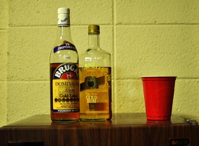 Cover image for RUM: Burnett’s Gold 