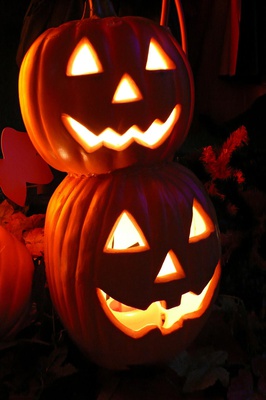 Cover image for How to be Harvard for Halloween