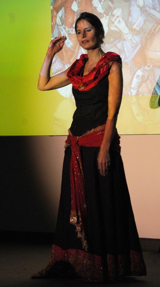 Xanthe Gresham is a storyteller who presented for The Epic Performance series in the Sackler Museum last Wednesday.