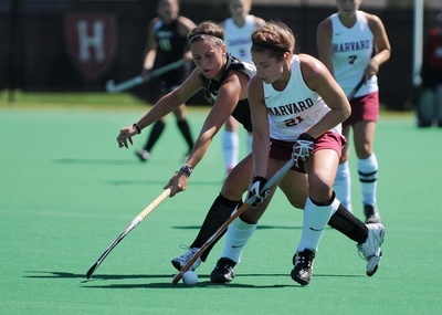 Cover image for Field Hockey Drops Another Close Road Contest
