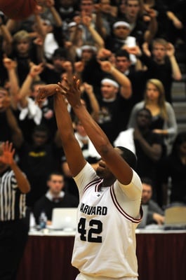 Cover image for The Full-Court Press: Keith Wright '12