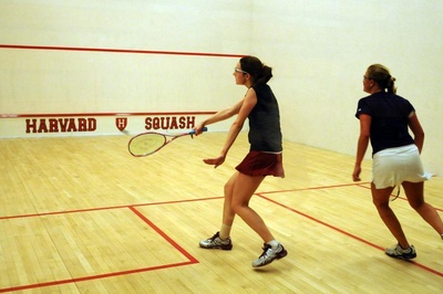Cover image for Women's Squash Sweeps Three Top-10 Squads  