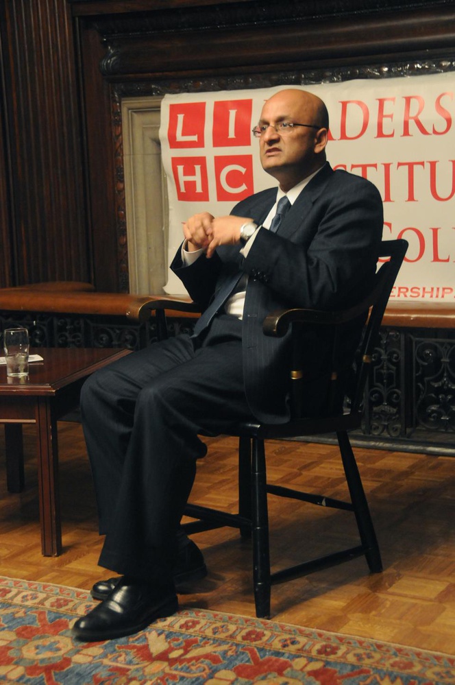Harvard Business School Dean Nitin Nohria discusses the changing dynamics of business in a globalized world in a "Conversations with Kirkland" event sponsored by the Leadership Institute at Harvard College.