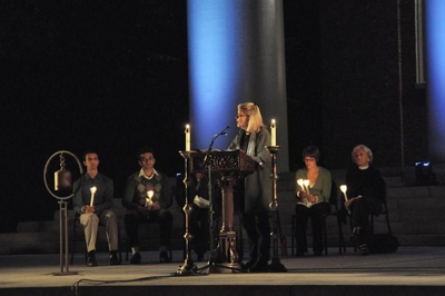 Cover image for Vigil