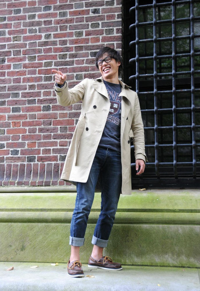 Abe Liu '15 

Conservative, Blazers and tie

J. Crew, Banana Republic, Brook Brothers, Burberry (if I can afford it)