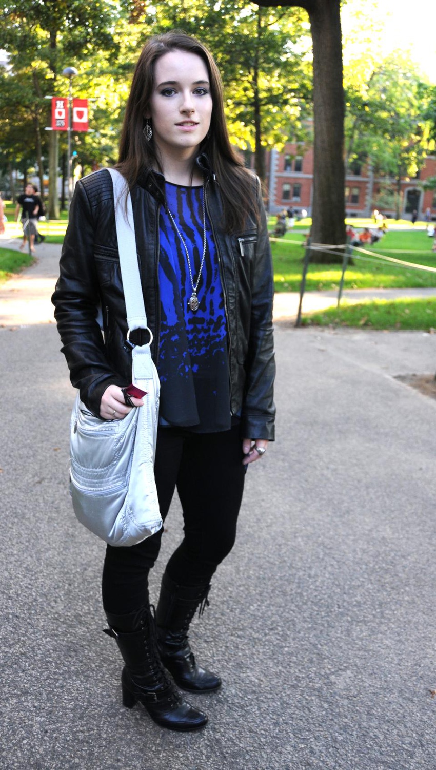 Lily Pelekoudas, HES

Vampy chic

Marc Jacobs, Michael Kors, Dolce&Gabbana


