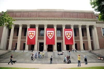 Cover image for Hidden in Plain View: History's Mark on Harvard Buildings