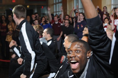 Cover image for GOING DANCING