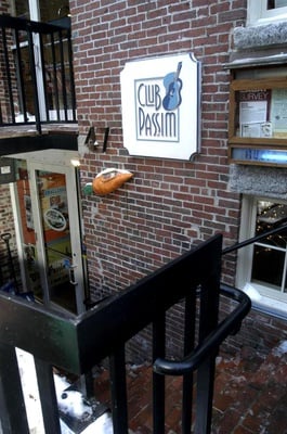 Cover image for Past Tense: Club Passim