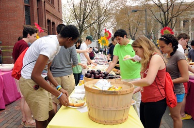 Cover image for Yardfest Food Fun
