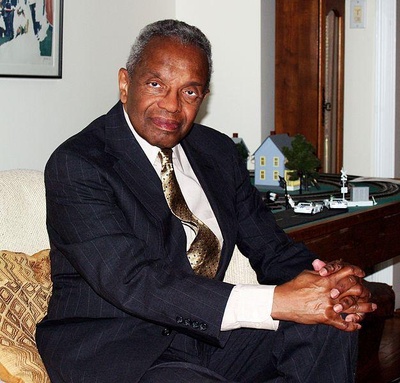 Cover image for Derrick Bell's Legacy