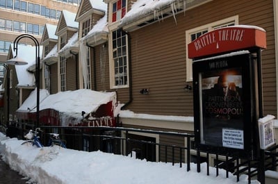 Cover image for Brattle Theater Valentine's Day Tradition Lives On