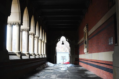 Cover image for Memorial Hall