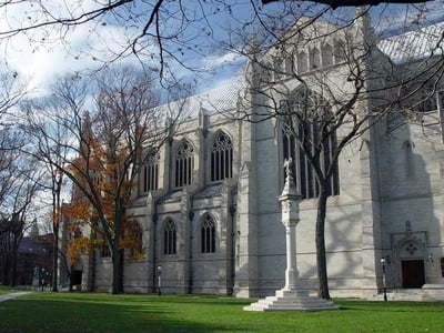 Cover image for The College Campaign of 2010: So Many Colleges, So Little Time
