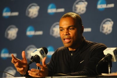 Cover image for Amaker Presser
