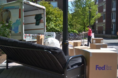 Cover image for Moving