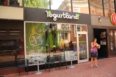 Cover image for Harvard Students ‘Devastated’ About Yogurtland Closing