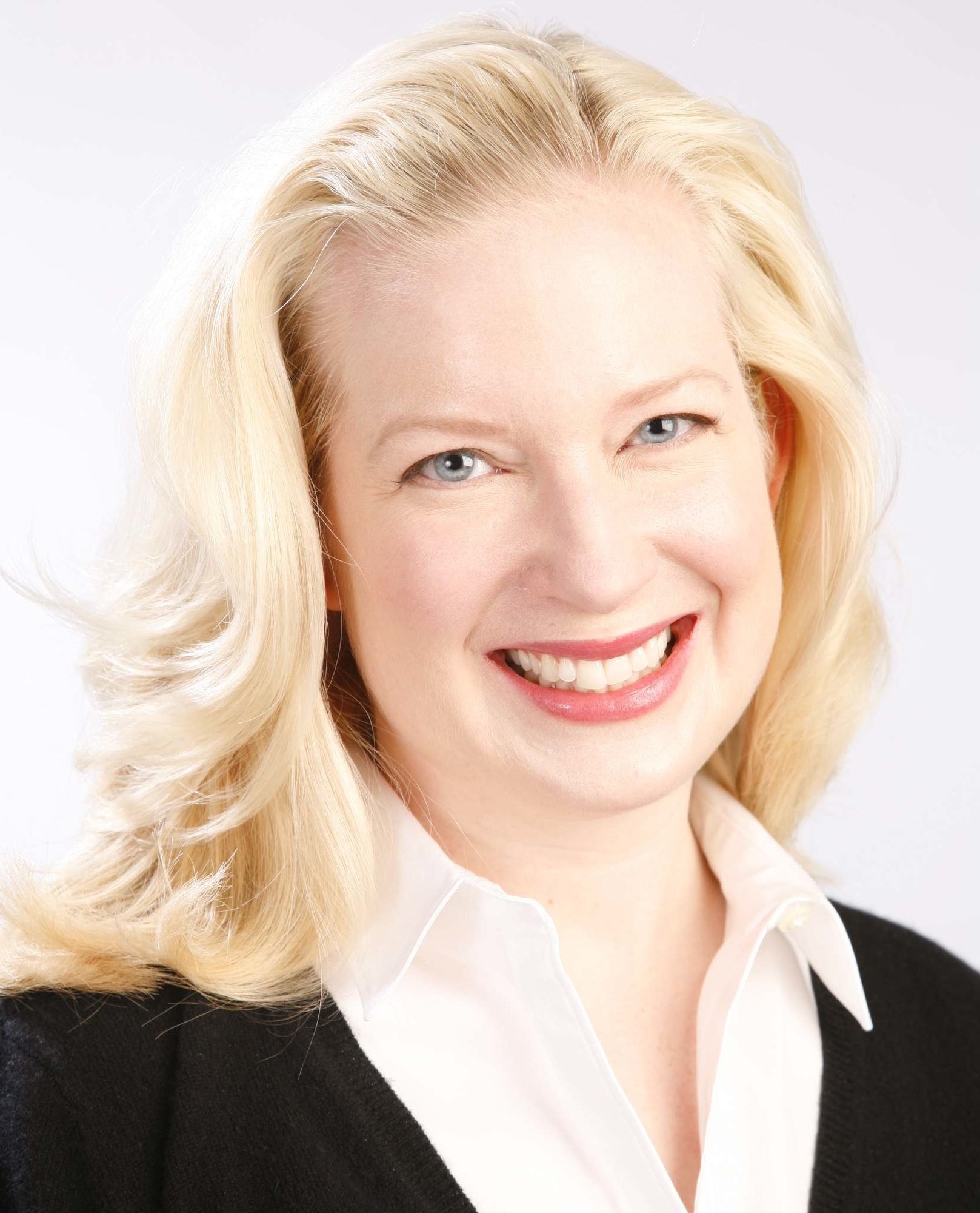 Admissions Expert Anna Ivey Gives Advice on Early Action and Early Decision