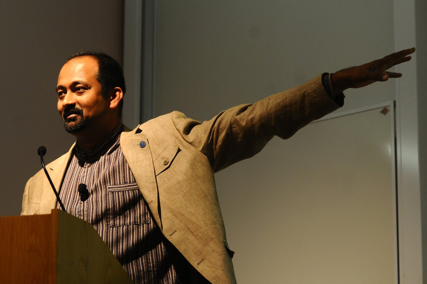 Conservation photographer Sandesh Kadur points out the wide diversity of life in the Himalayas. In his talk yesterday at the Sackler Museum, he discussed how global change impacts biodiversity in the mountain ecosystem.