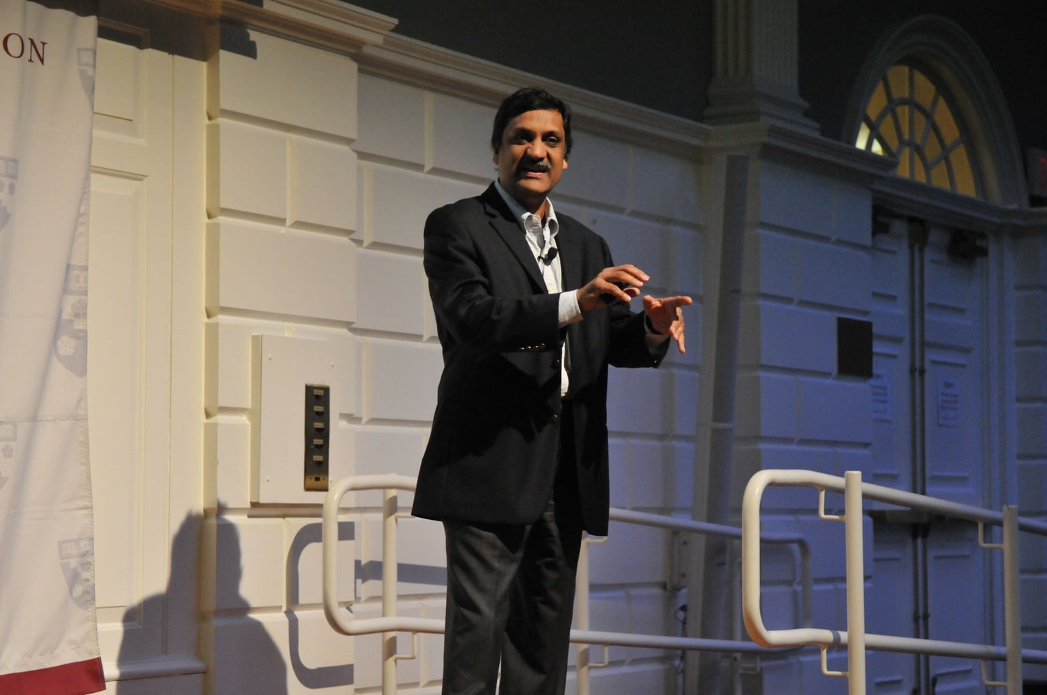President of edX and MIT professor Anant Agarwal talks about reinventing education through edX to promote teaching and online learning. 