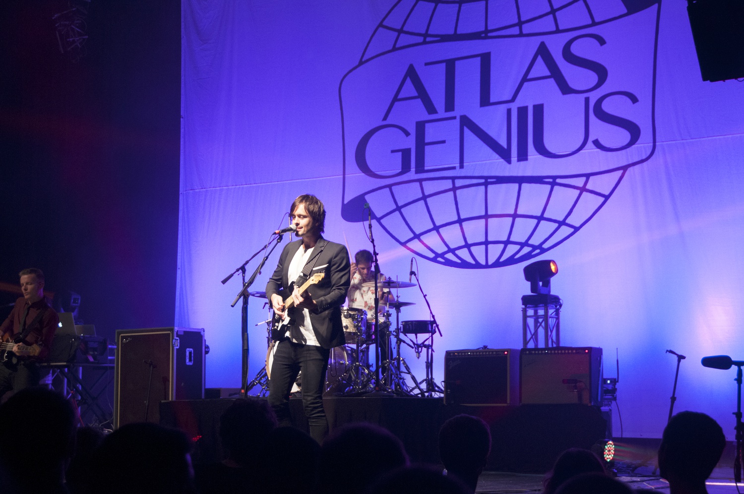 The indie rock band Atlas Genius visited House of Blues on October 8. After their rumored sell-out two-day show in New York Boston has met them with a not so dense crowd.