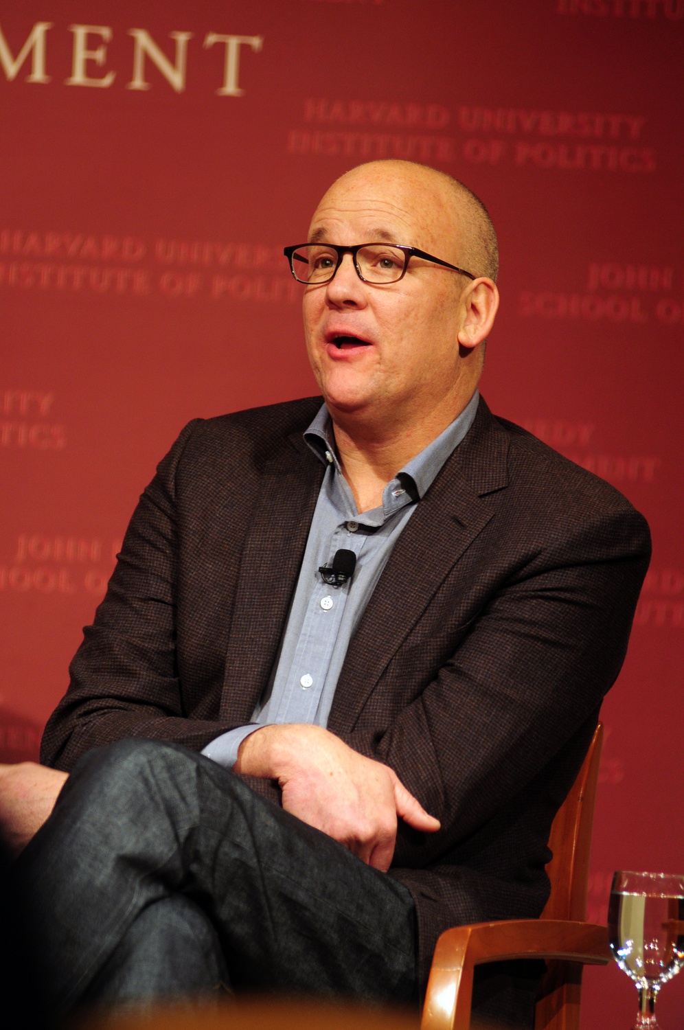 John A. Heilemann, New York Magazine journalist and author of Game Change and Double Down, speaks about covering the 2012 presidential campaign at the JFK Jr. Forum on Monday. Along with along with co-writer Mark Halperin, Heilemann answered questions from moderator Joe Klein and audience members about life on the trail and offered predictions for the 2016 elections.