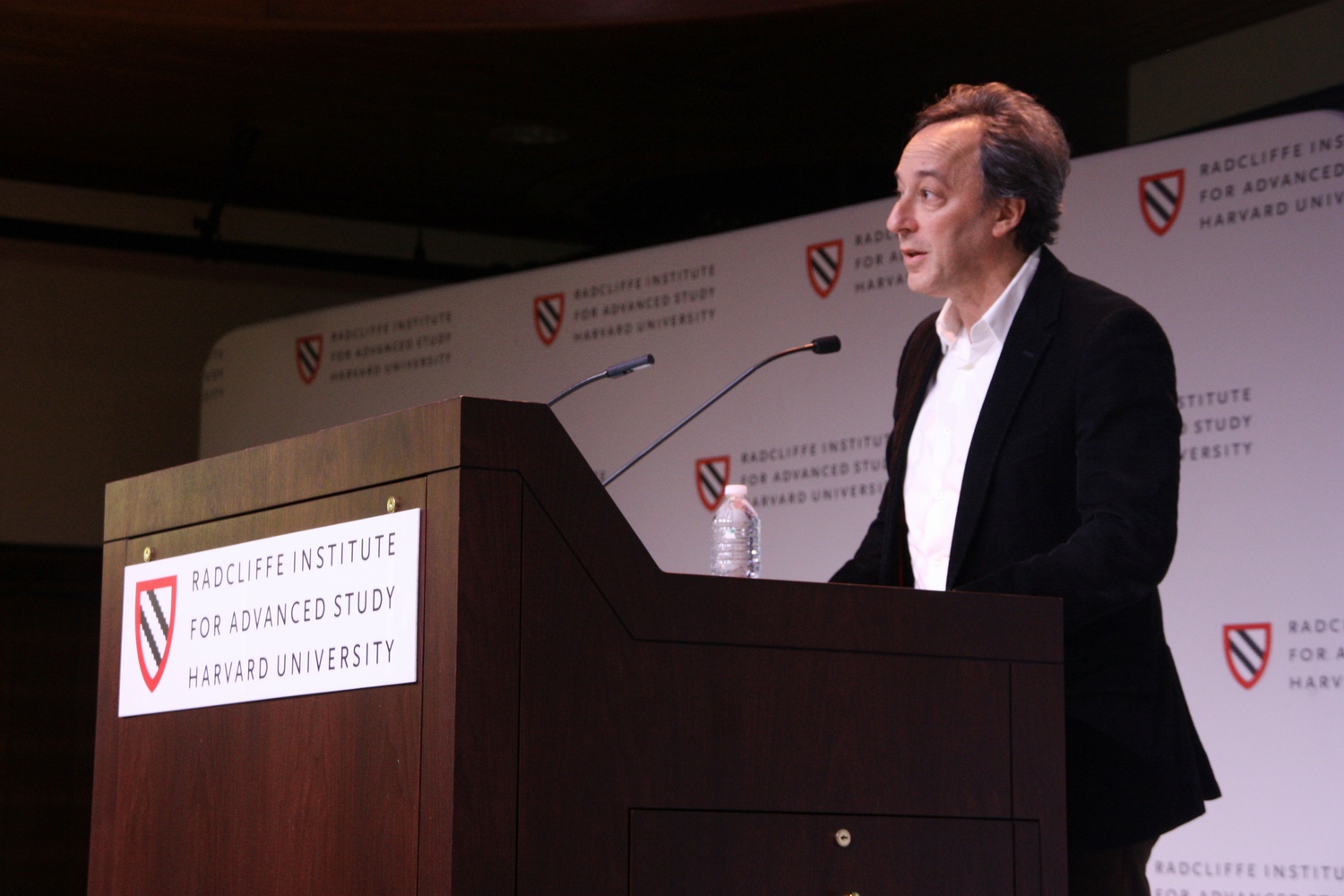 New York Times architecture critic Michael Kimmelman shares his opinions on the role of architecture in politics. The lecture, titled "The Politics of Public Space," took place at the Knafel Center on Feb. 6.