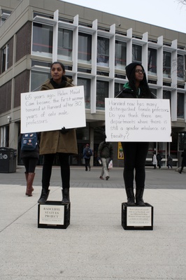 Cover image for Women as Statues - Women's Week 2014