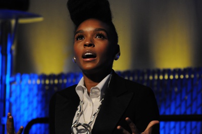 Cover image for Janelle Who?