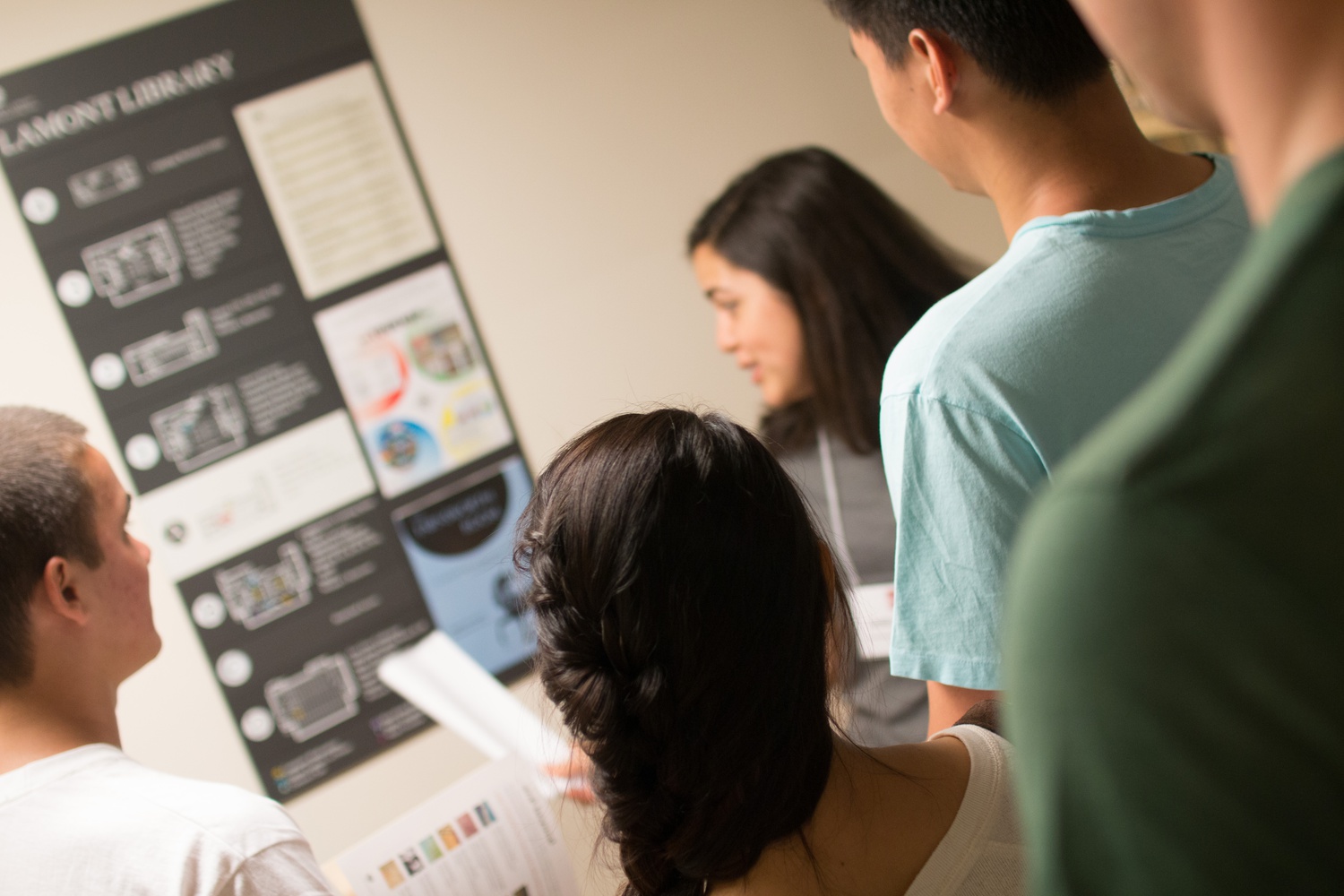 Freshmen learn about Lamont Library and its resources during guided tours on Thursday, Aug. 29.