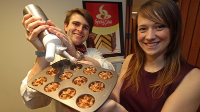 Cover image for Cheese Wiz Meets Its Match: Spray Cake